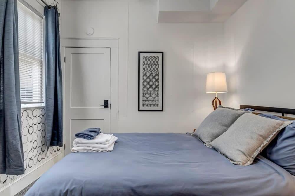 Contemporary Apartment - 5 Min To Tiaa Bank Field! 傑克遜維爾 外观 照片